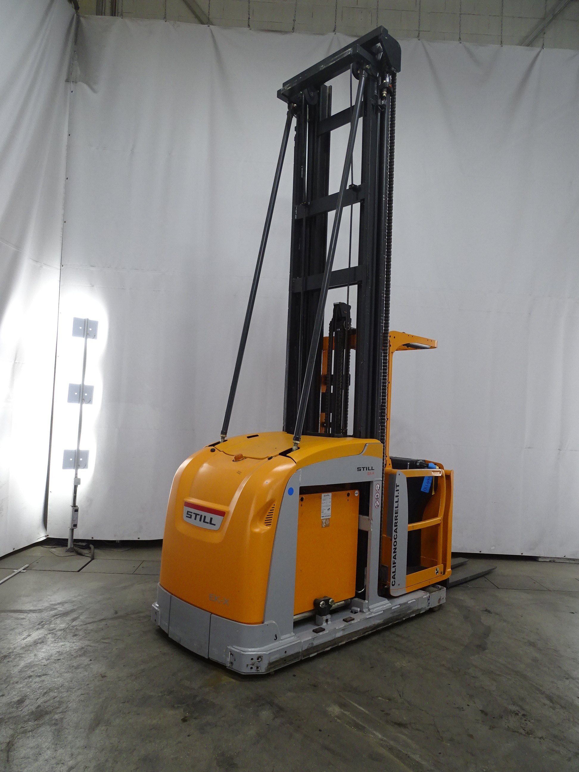 Still EK-X Selecionador de encomendas de alta elevao www.blackforxx.com