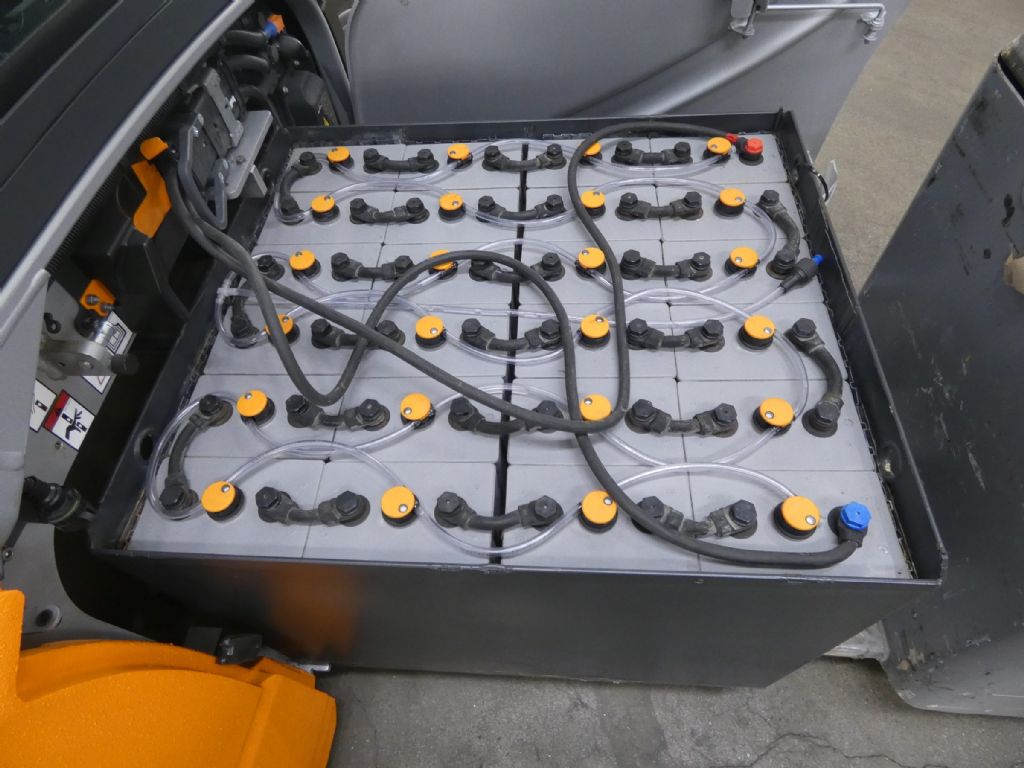 STILL RX20-20L Electric 3-wheel forklift www.blackforxx.com