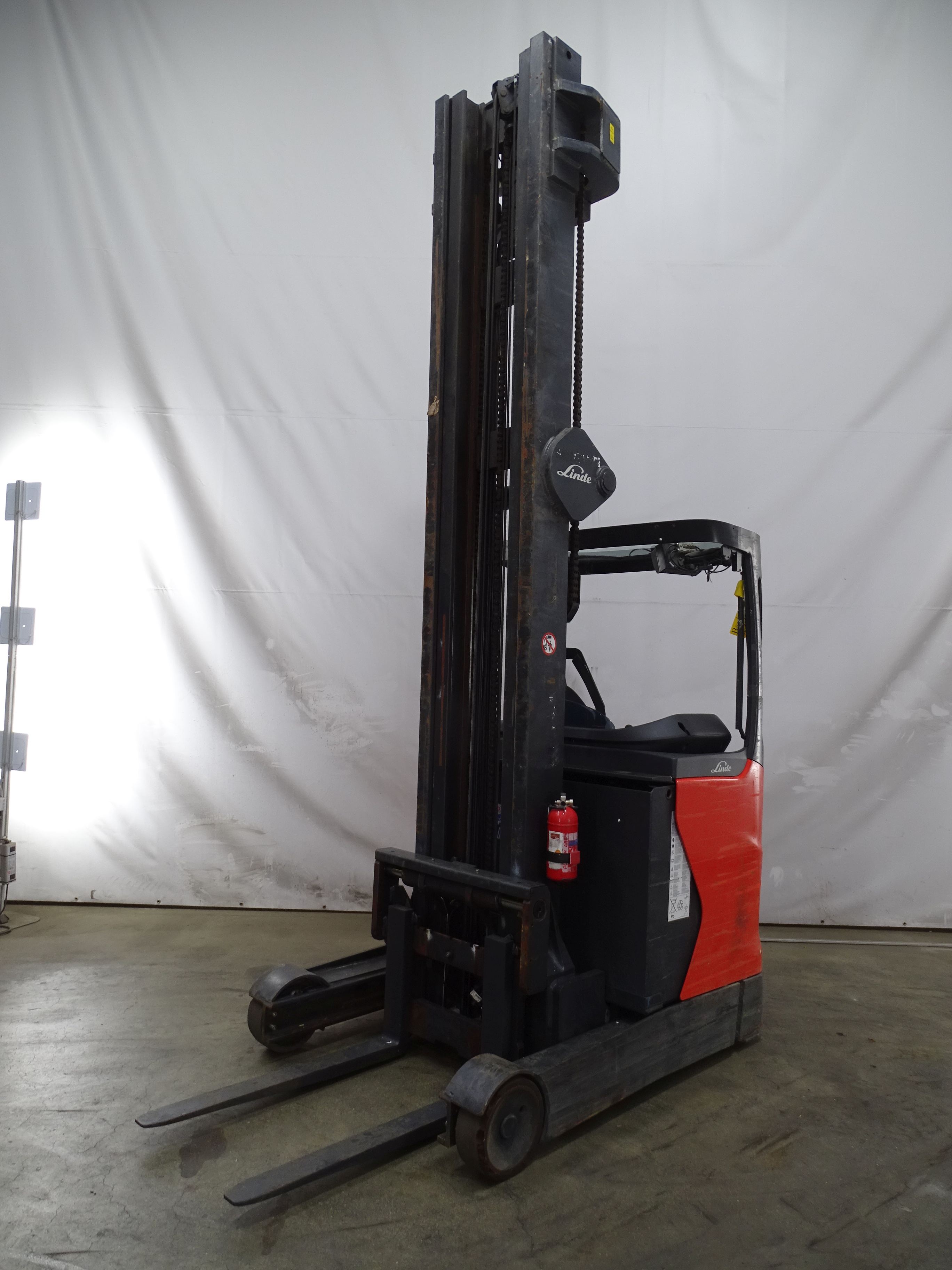 Linde R16HD-01 Schubmaststapler www.blackforxx.com