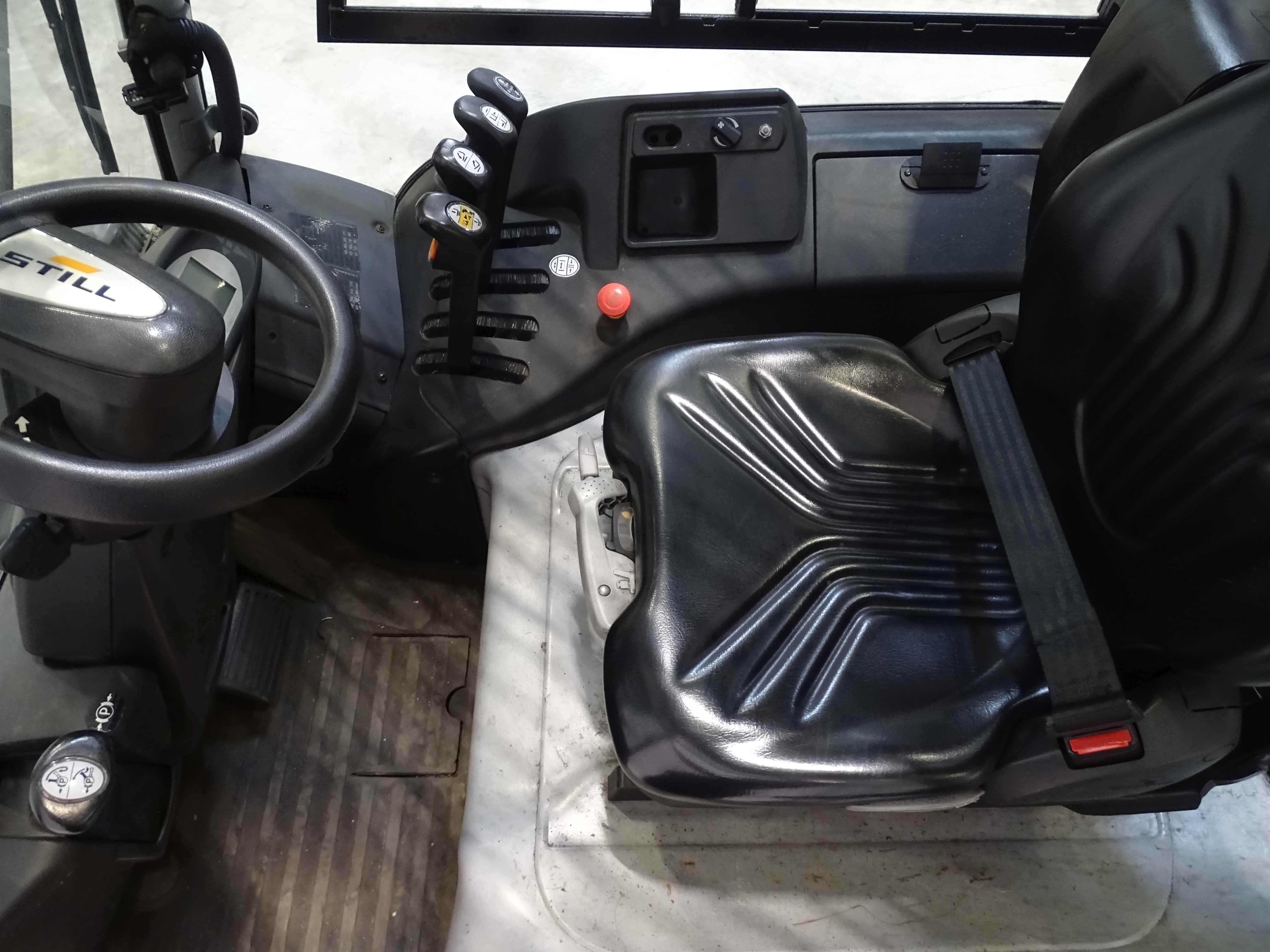 Still RX60-25 Elektro 4 Rad-Stapler www.blackforxx.com