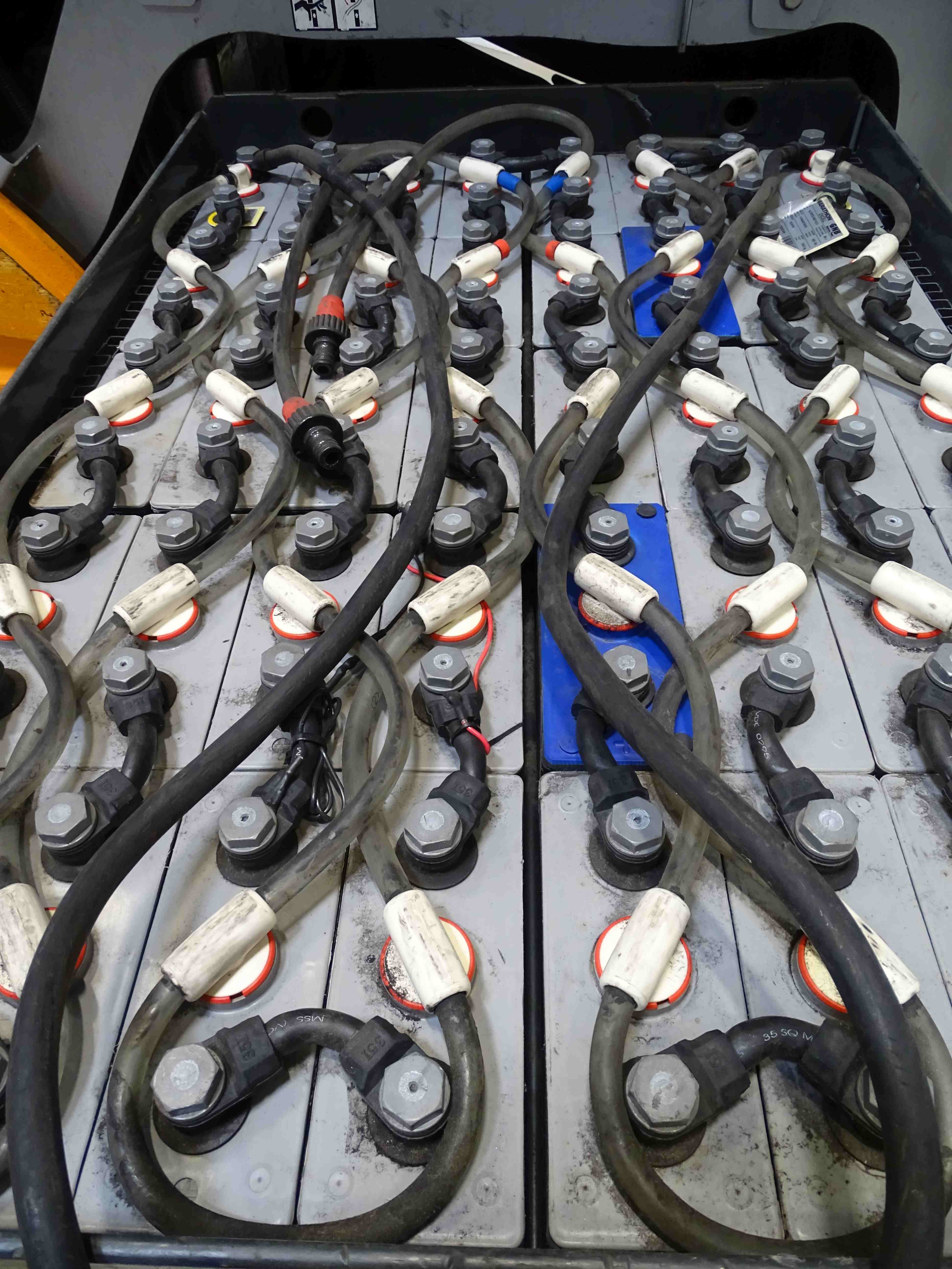 Still RX60-25 Elektro 4 Rad-Stapler www.blackforxx.com