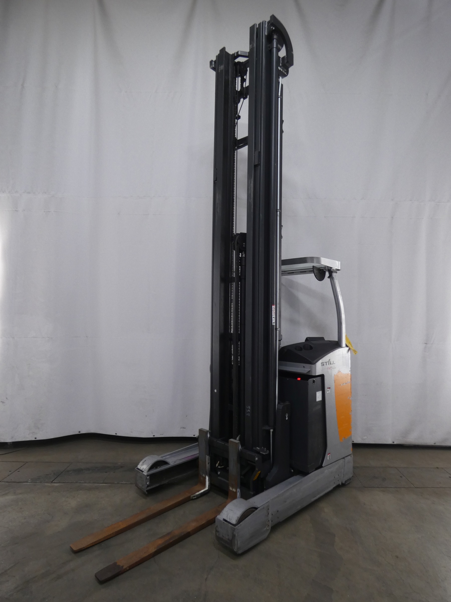 Still FM-X17 Carrello retrattile www.blackforxx.com