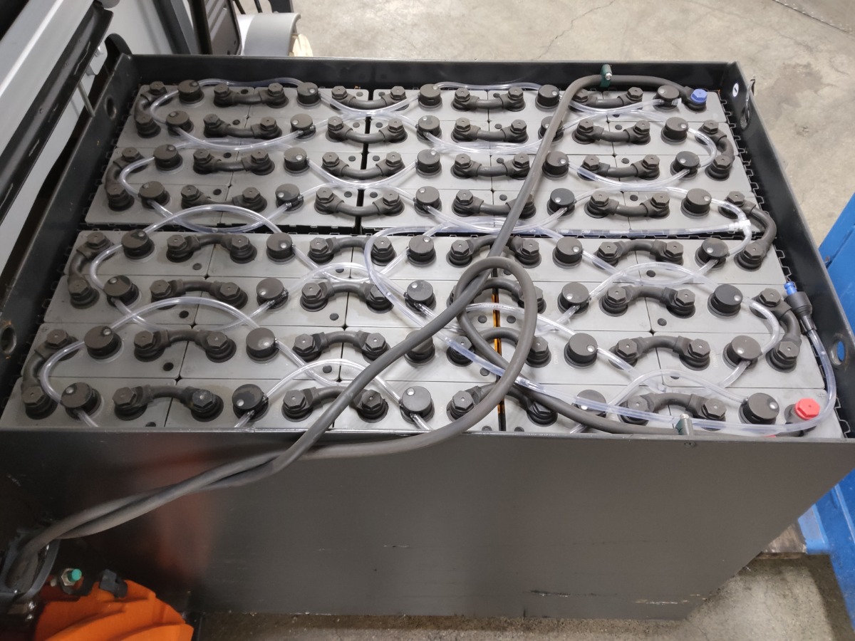 Still RX60-30 Elektro 4 Rad-Stapler www.blackforxx.com