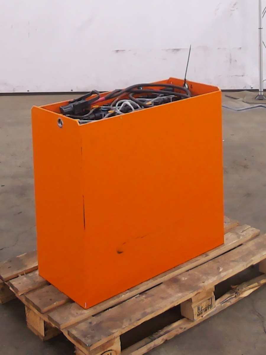 Avb 24V840AH Batera de traccin www.blackforxx.com