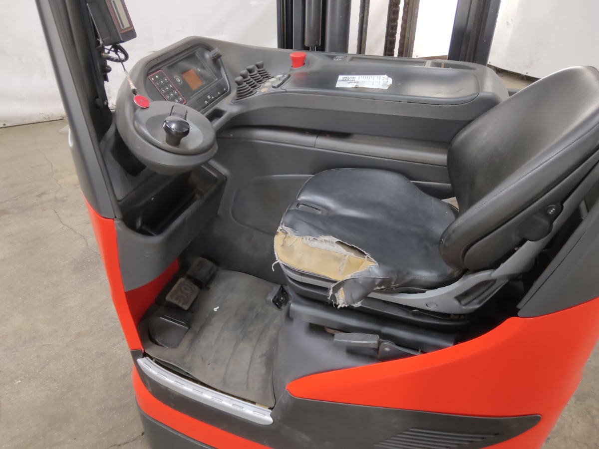 Linde R14-01 Schubmaststapler www.blackforxx.com