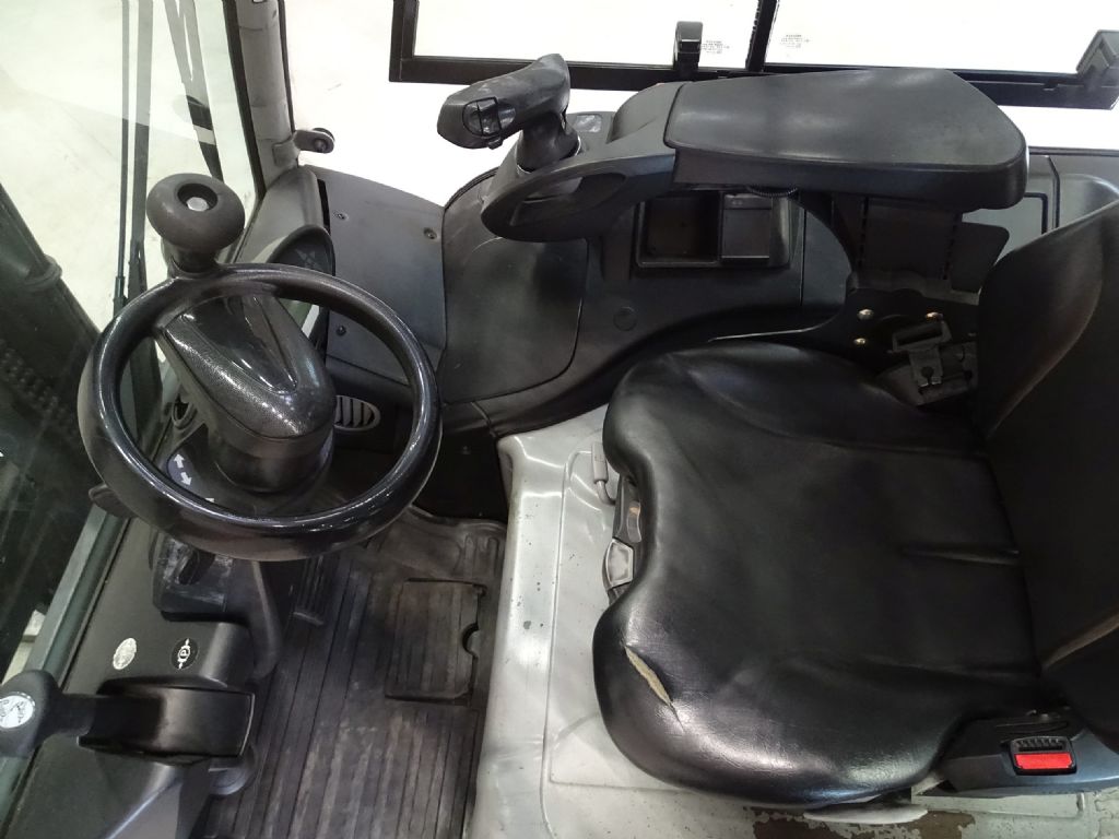 Still RX60-45/600 Elektrische 4-wieler www.blackforxx.com