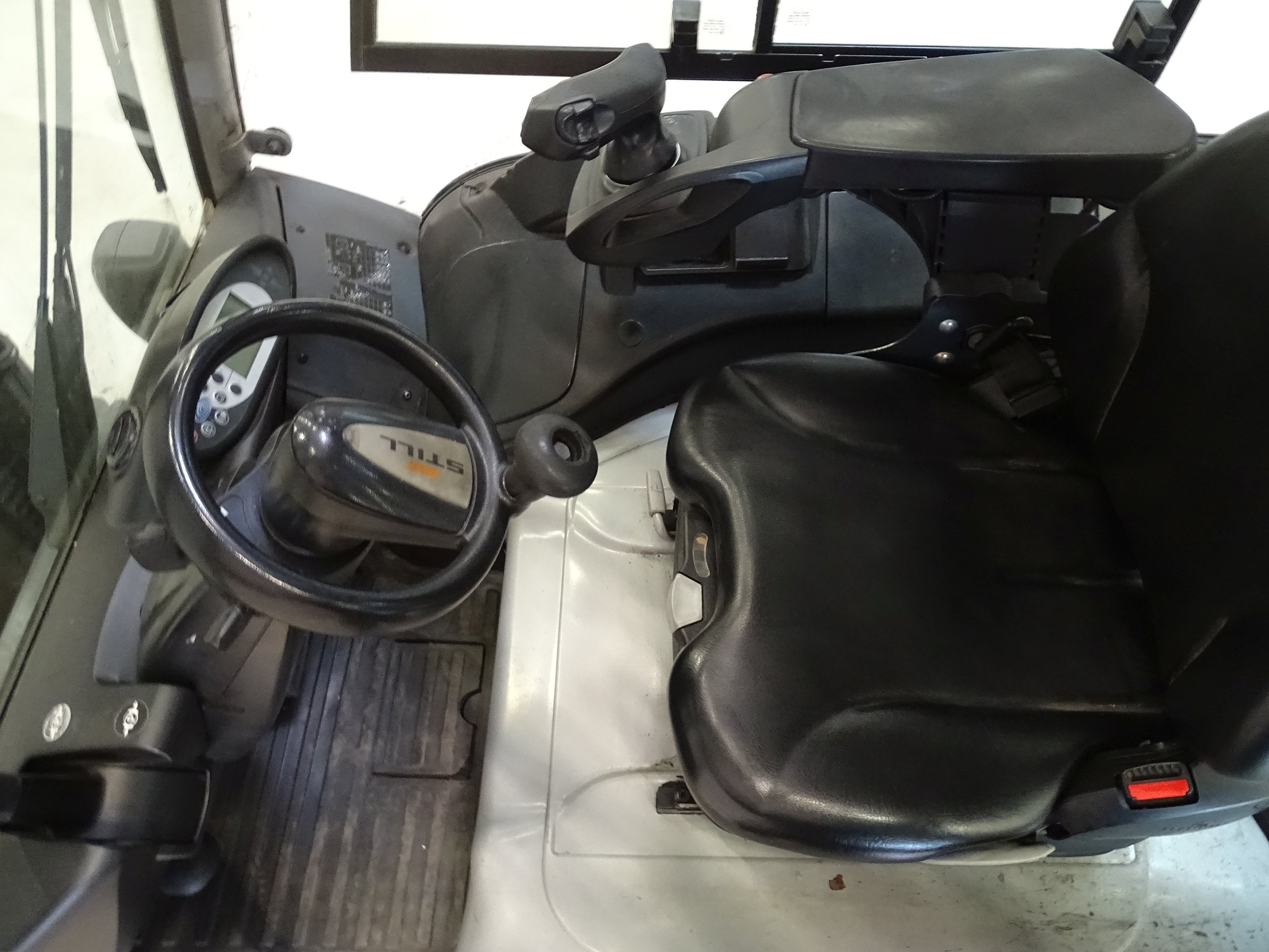 STILL RX60-40 Elettrico 4 ruote www.blackforxx.com