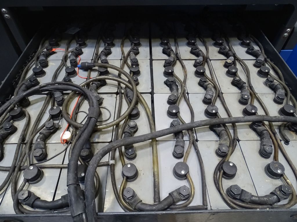 Still R07-25 Schlepper www.blackforxx.com