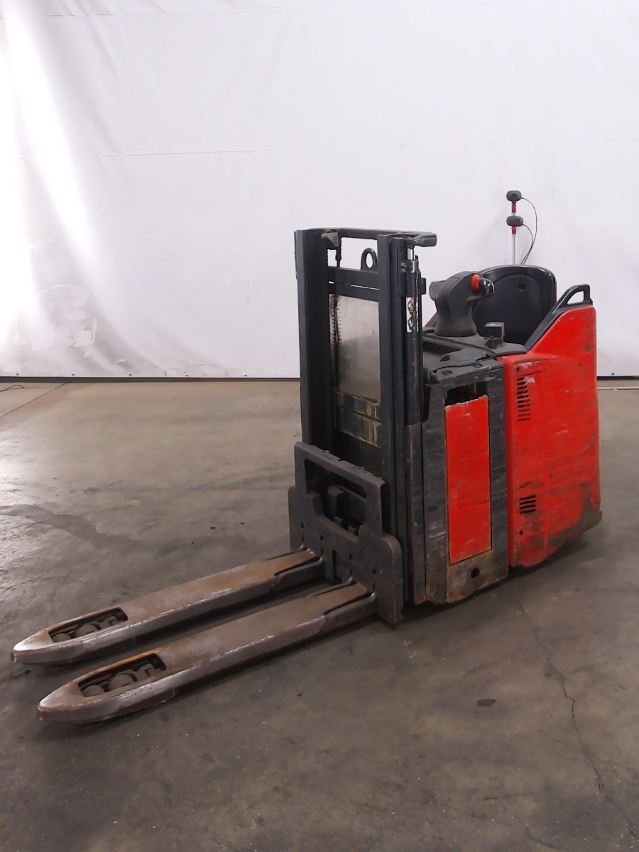 Linde D12P Apilador elctrico www.blackforxx.com