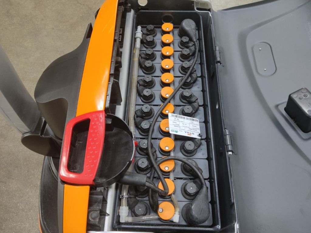 Still EXU20/BATT.NEU Transpallet elettrico www.blackforxx.com