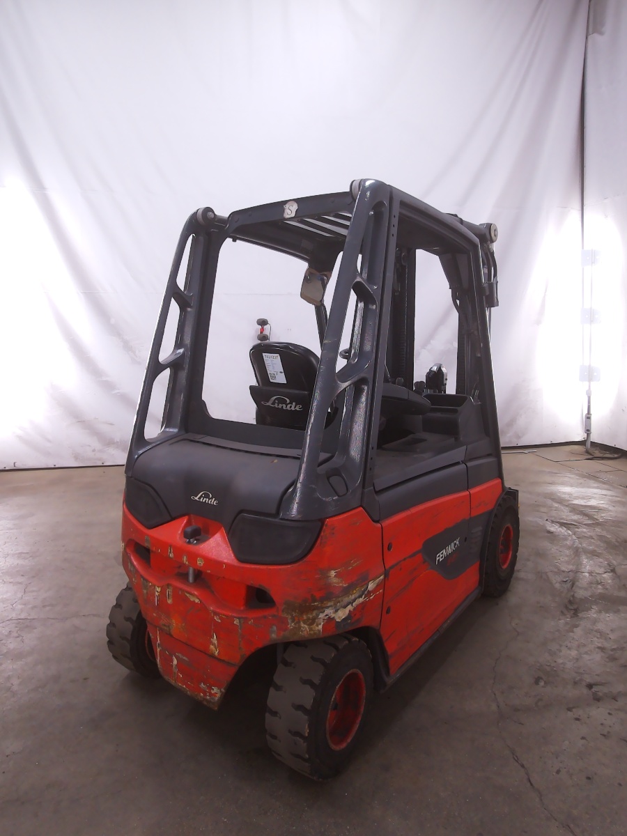 Linde E25-01 Elctrica de 4 ruedas www.blackforxx.com