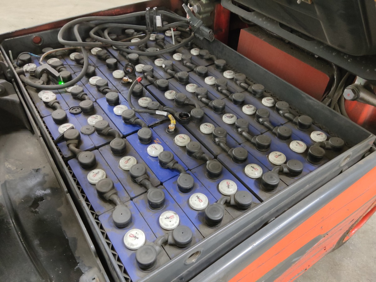 Linde E25-01 Elctrica de 4 ruedas www.blackforxx.com