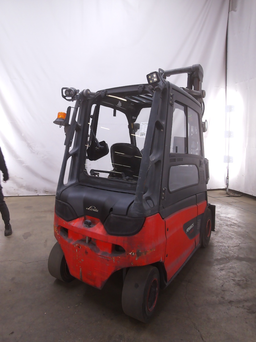Linde E25L-01 Electric 4-wheel forklift www.blackforxx.com