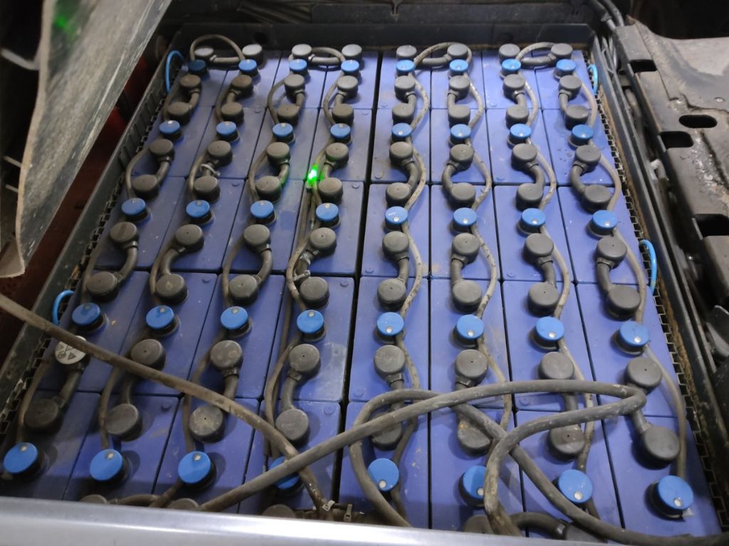 Linde E30HL-01/600 Электро 4 колесный Погрузчики www.blackforxx.com