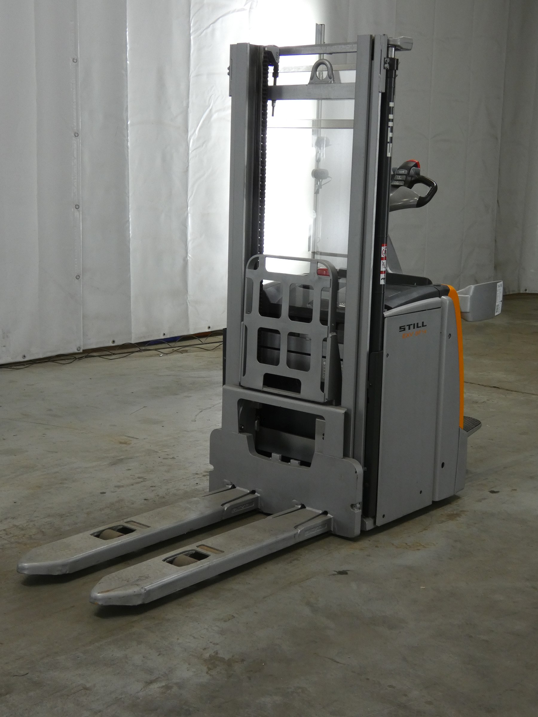 Still EXV-SF14 Apilador el�ctrico www.blackforxx.com