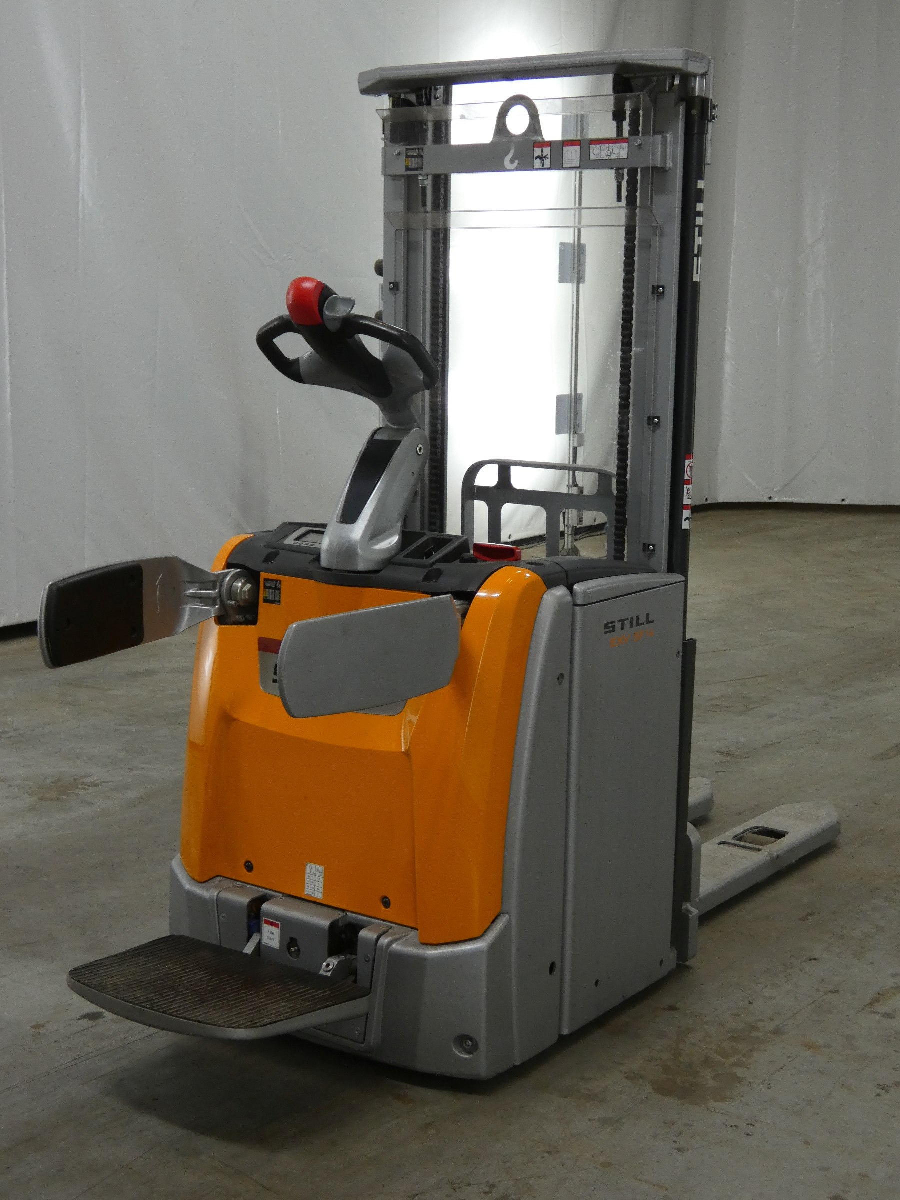 Still EXV-SF14 Apilador el�ctrico www.blackforxx.com