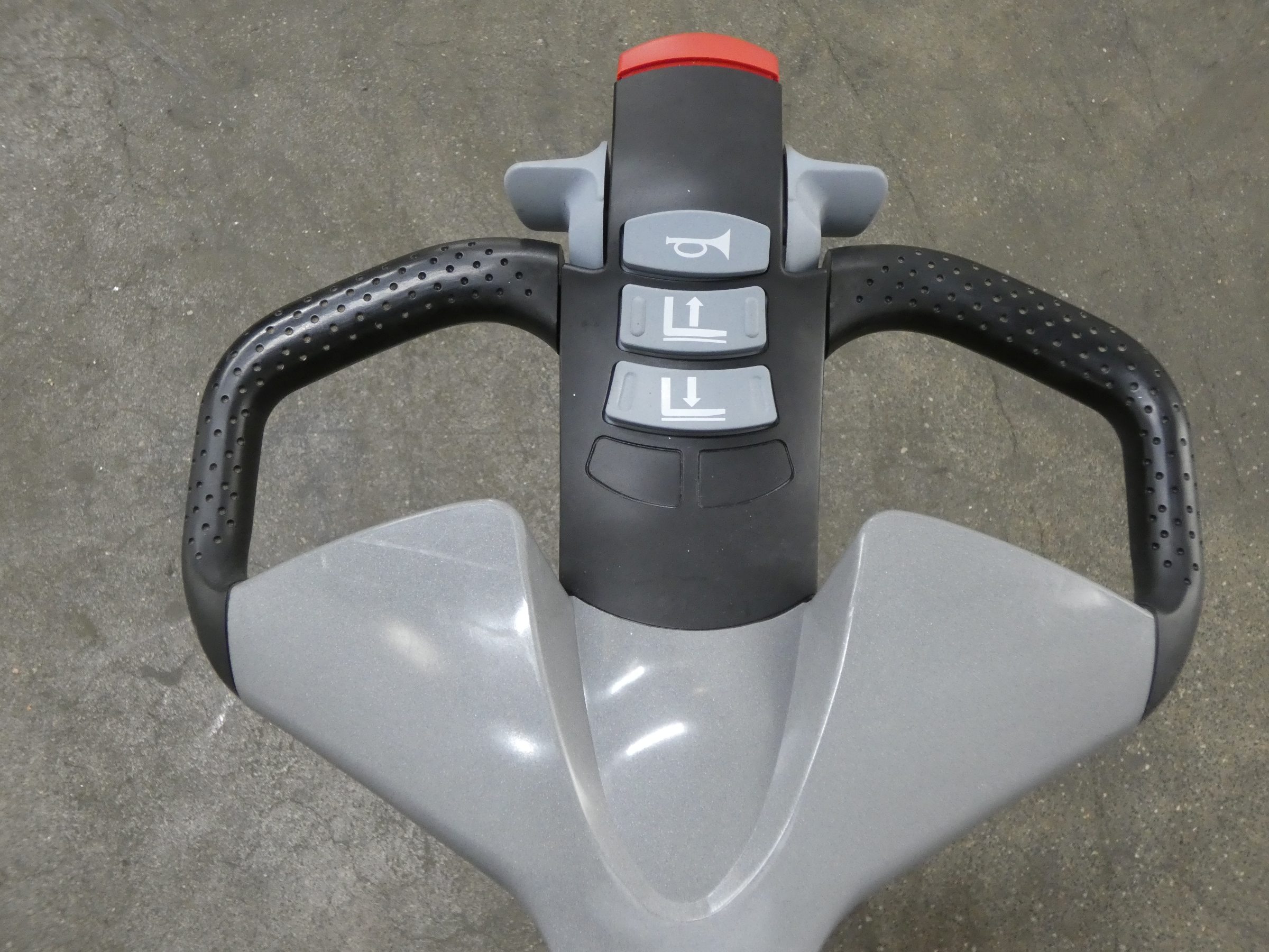 Still EXU20/BATT.NEU Transpallet elettrico www.blackforxx.com