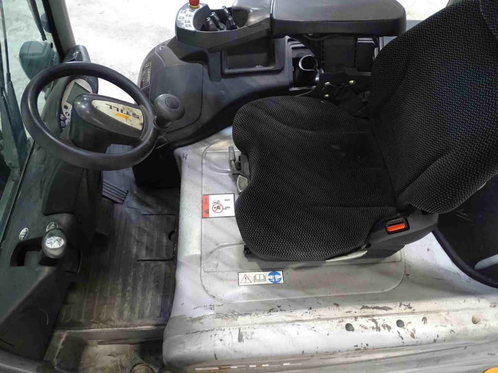 Still RX60-50/600 Elektro 4 Rad-Stapler www.blackforxx.com