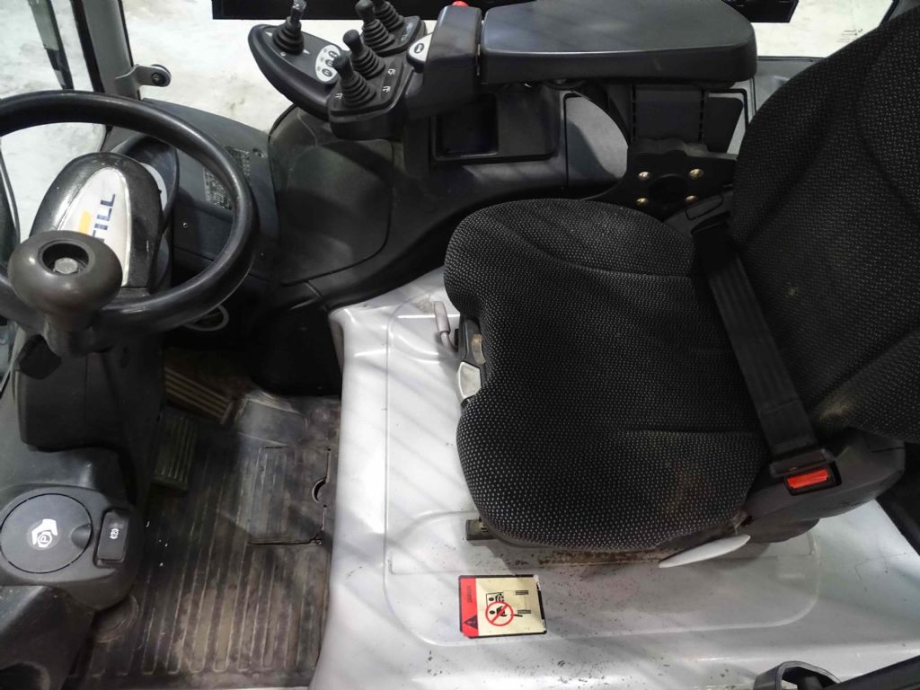 Still RX60-35 Elektryczny 4-kolowy www.blackforxx.com