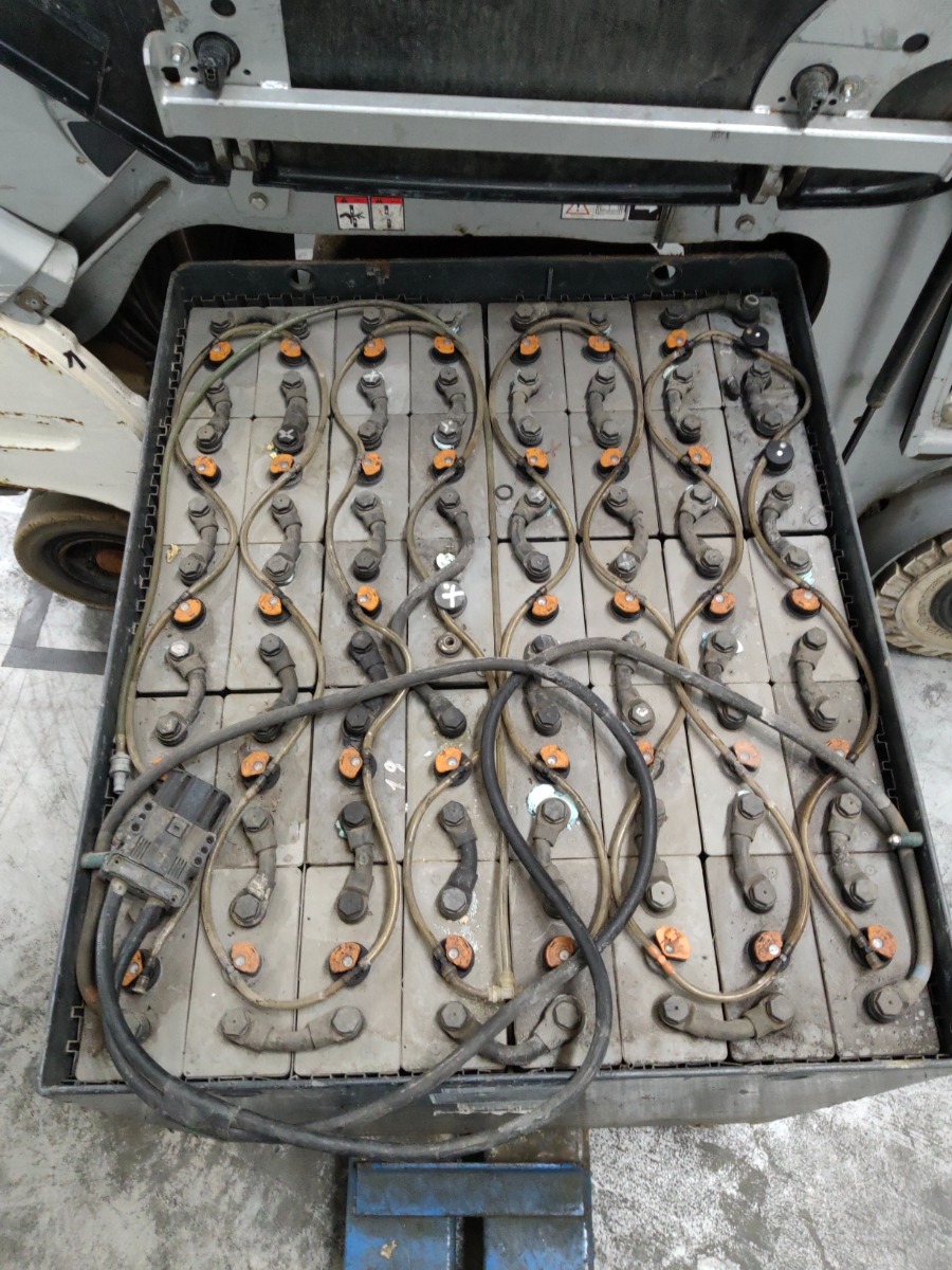 Still RX60-25L Empilhador el�trico de quatro rodas www.blackforxx.com