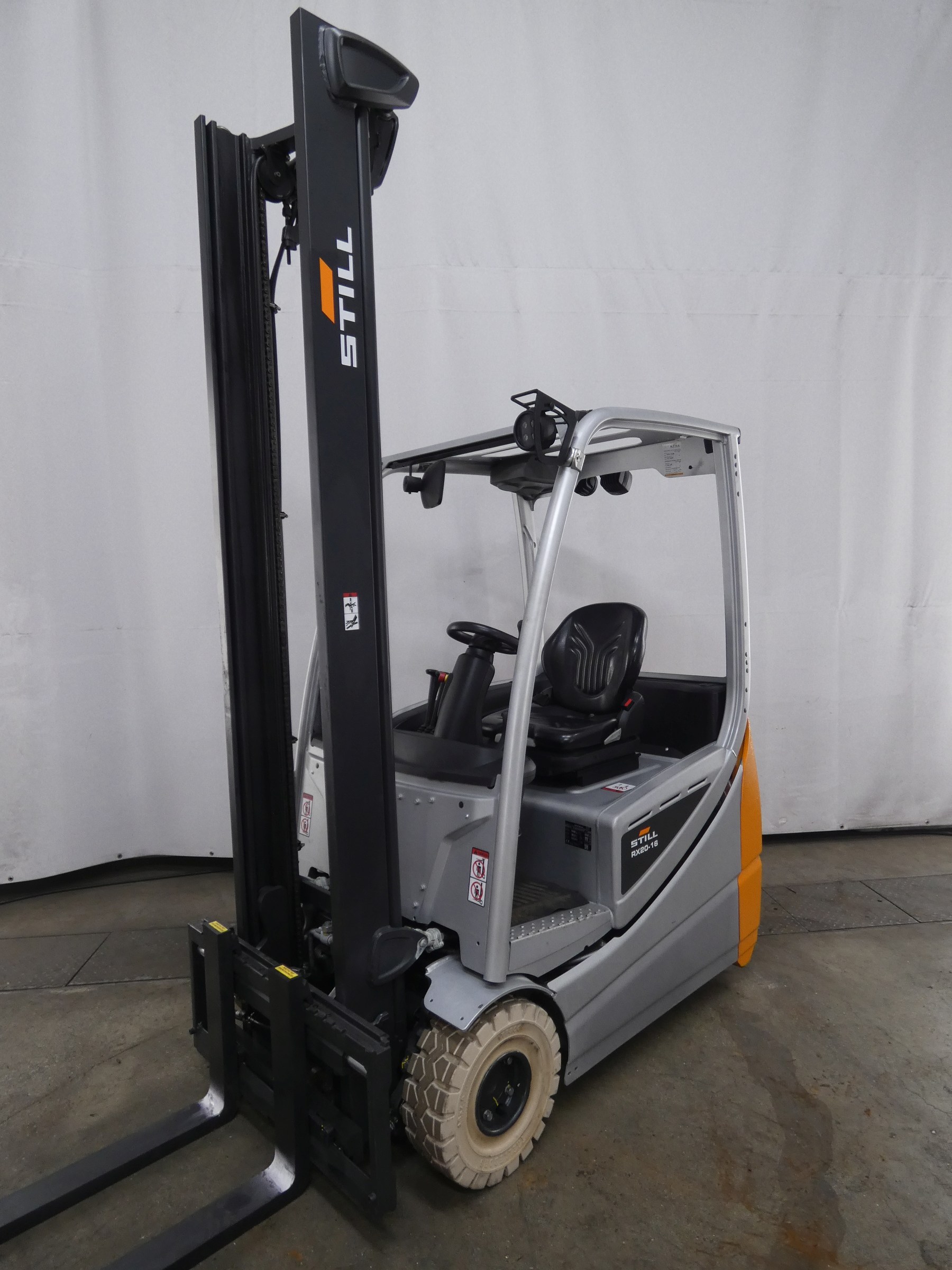 Still RX20-16/BRONZE Empilhador eltrico de trs rodas www.blackforxx.com