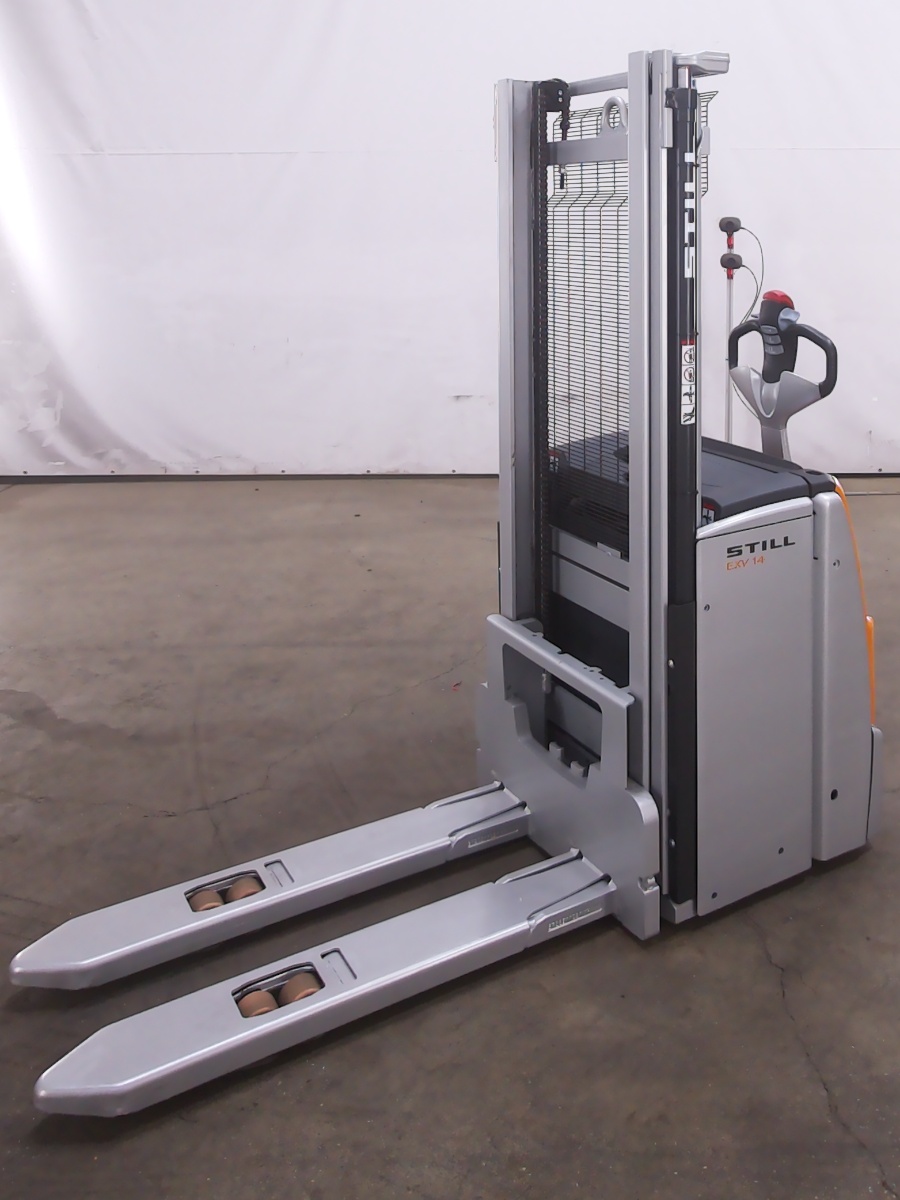 Still EXV14/BATT.NEU Porta-paletes de alta elevao www.blackforxx.com