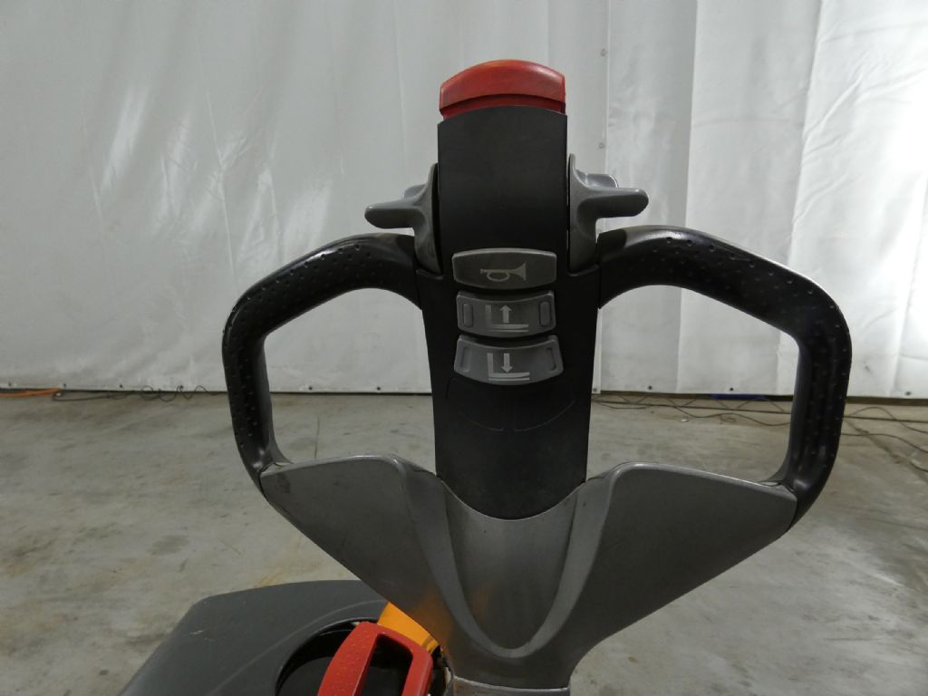 STILL EXU20 Electric Pallet Truck www.blackforxx.com