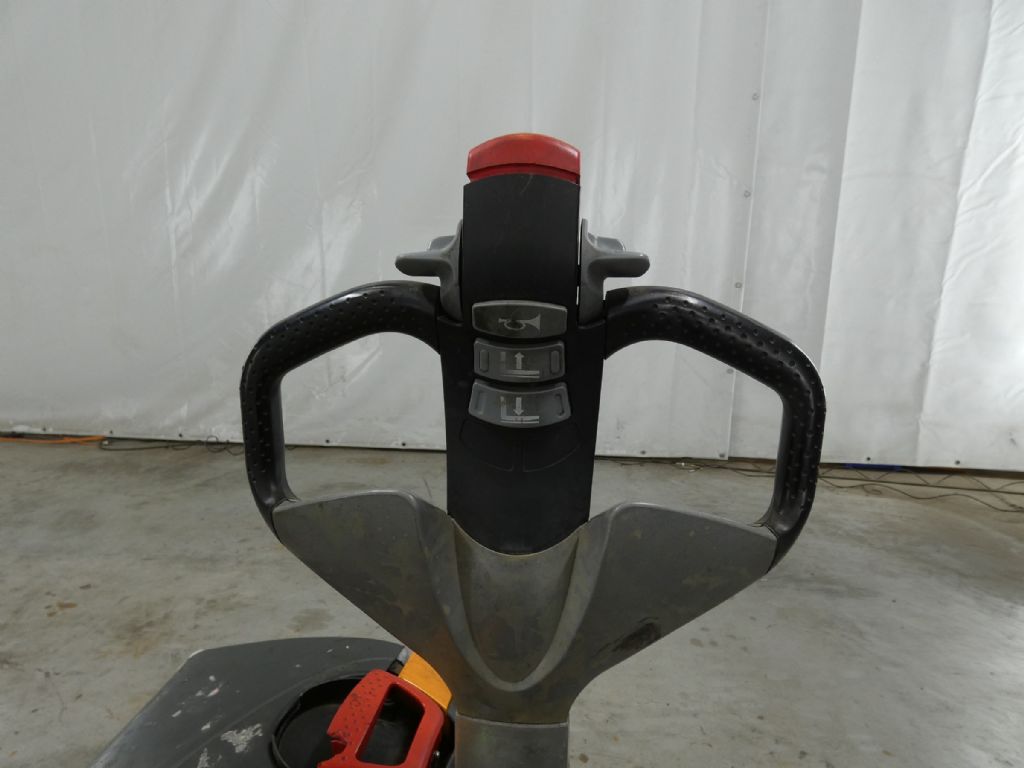 STILL EXU20 Electric Pallet Truck www.blackforxx.com
