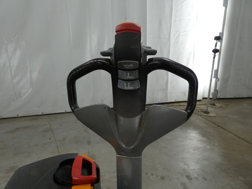 STILL EXU20 Electric Pallet Truck www.blackforxx.com