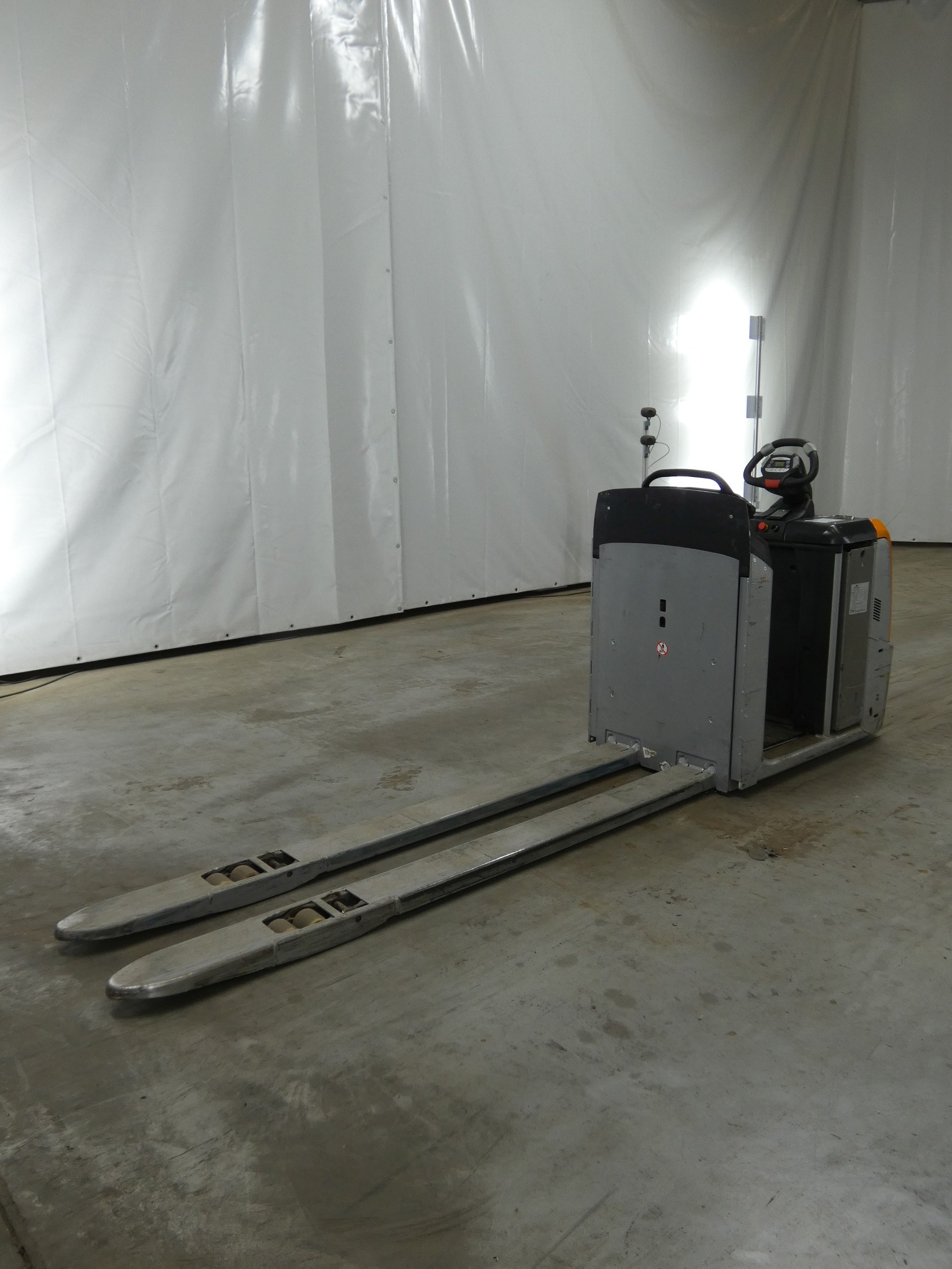 Still OPX20/2390MM Laagheffende orderverzameltruck  www.blackforxx.com