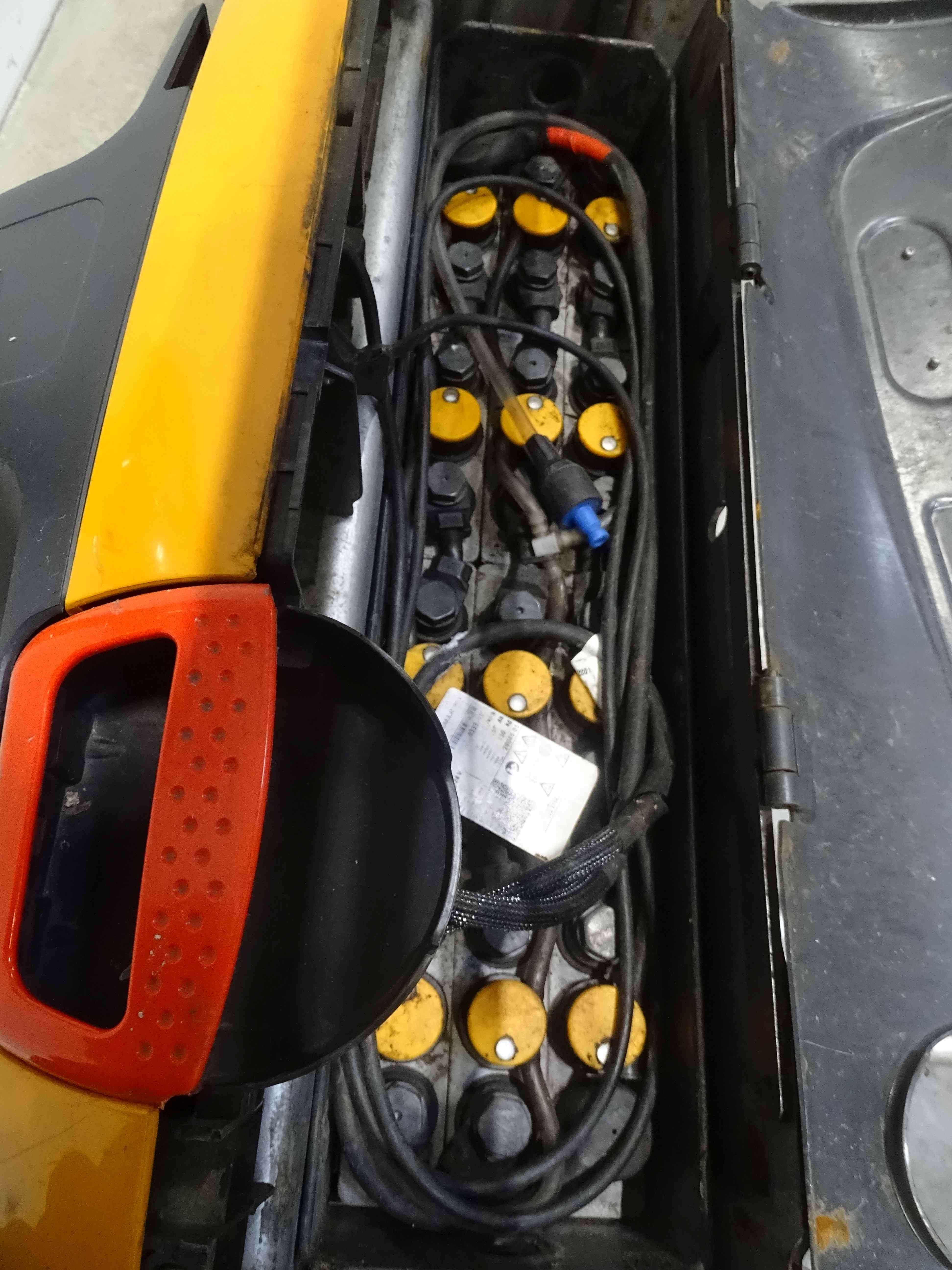 Still EXU16 Niederhubwagen www.blackforxx.com