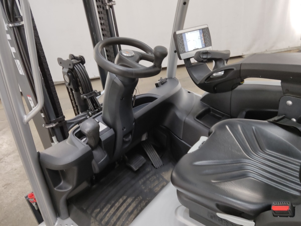 Still RX20-16C Elektro 3 Rad-Stapler www.blackforxx.com