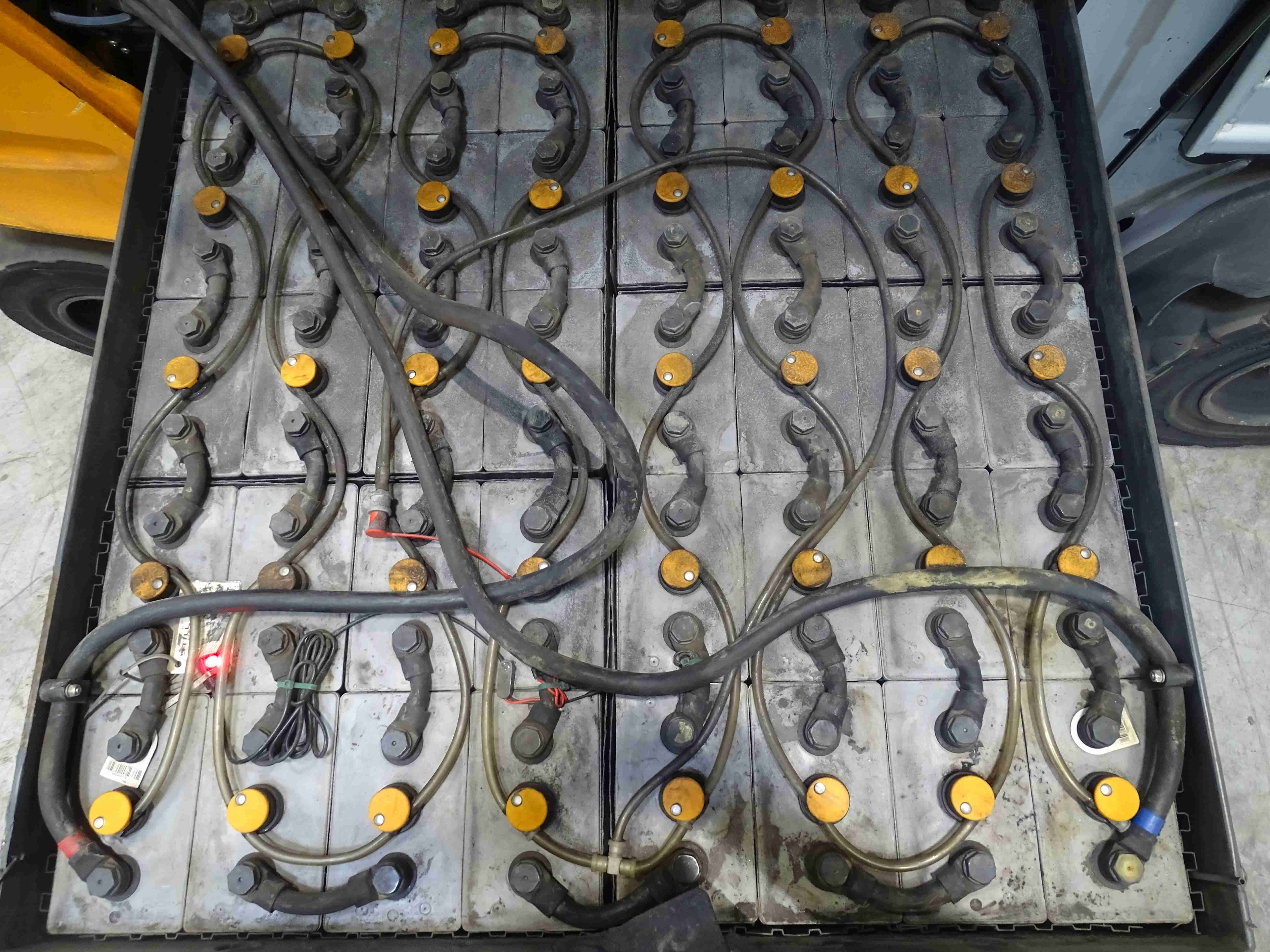 Still RX60-50/600 Elektro 4 Rad-Stapler www.blackforxx.com