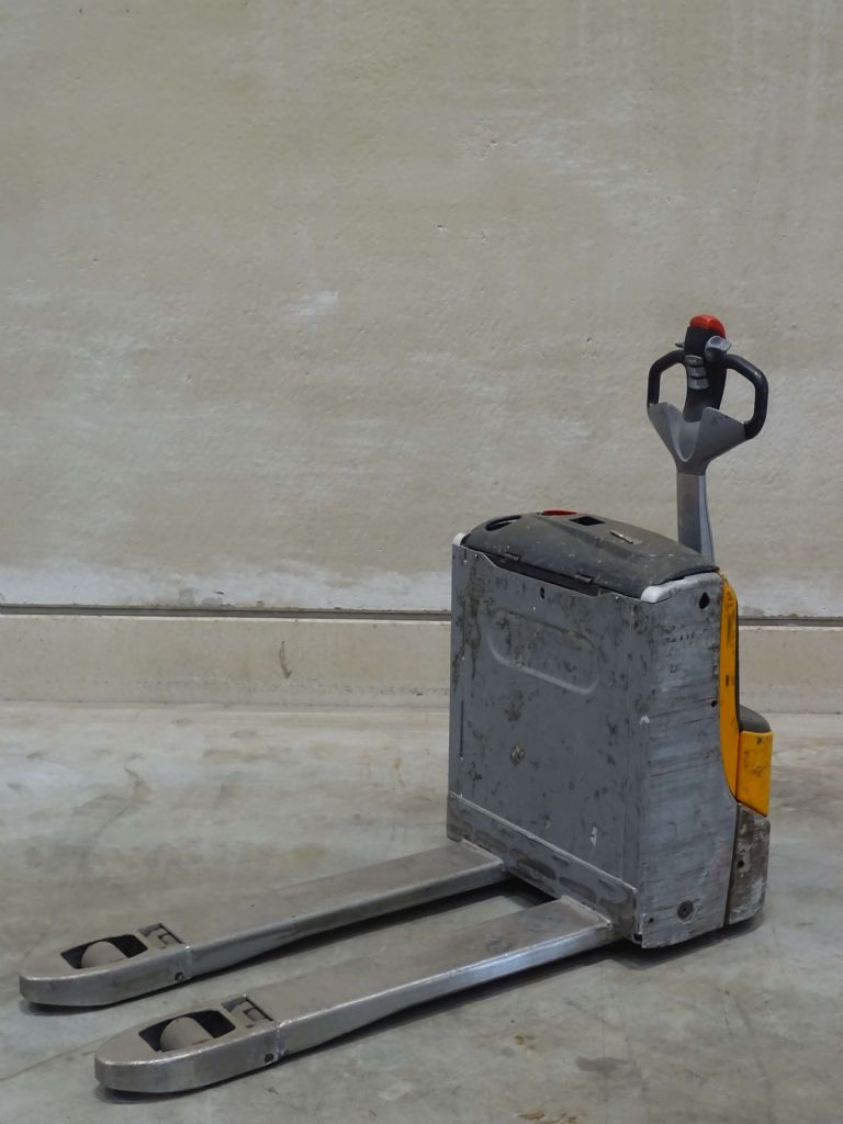 STILL EXU16 Electric Pallet Truck www.blackforxx.com