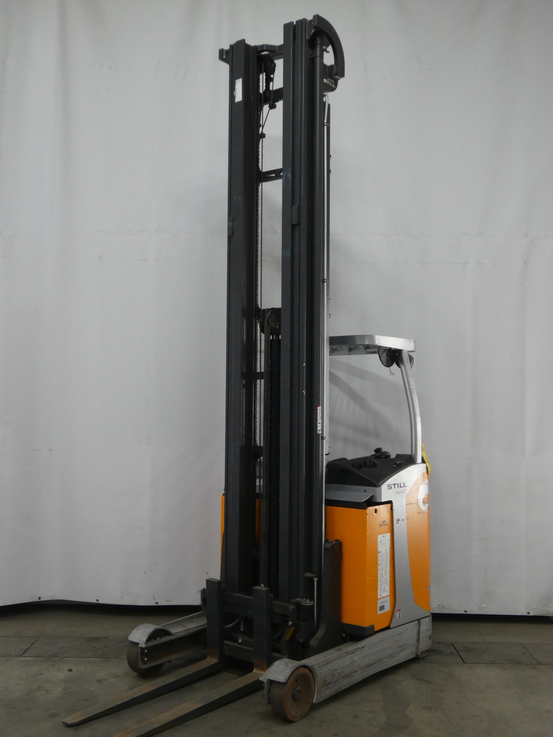 Still FM-X17 Schubmaststapler www.blackforxx.com