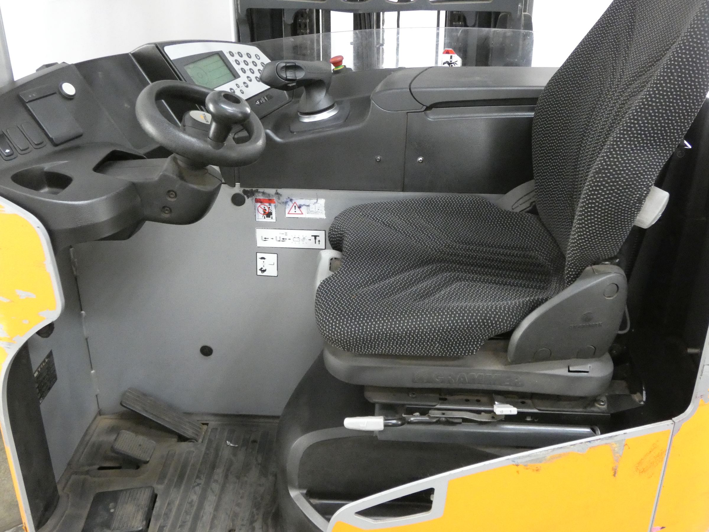 Still FM-X17 Schubmaststapler www.blackforxx.com