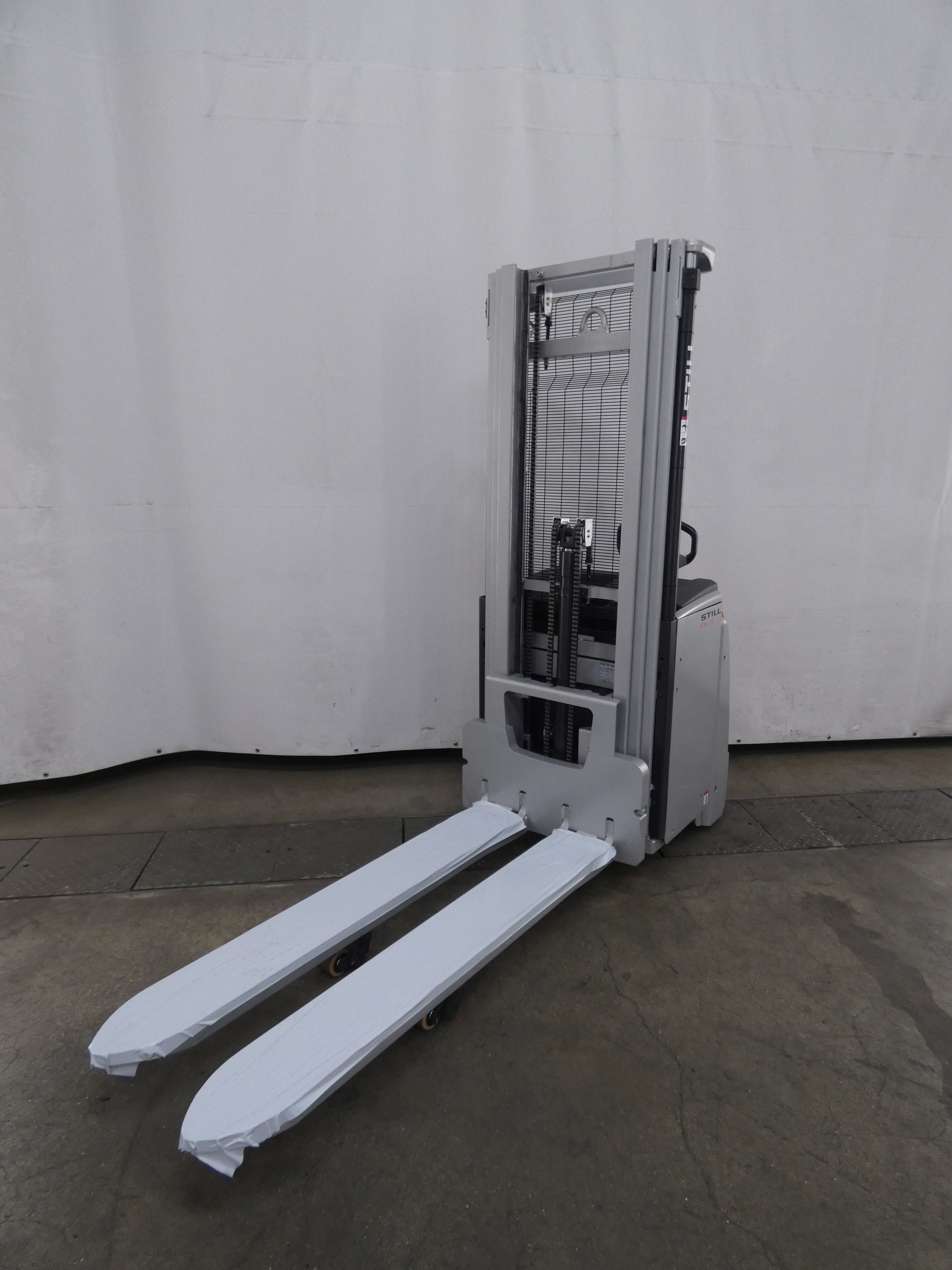 Still EXV20I/1600MM/BATT.N Штабелер www.blackforxx.com