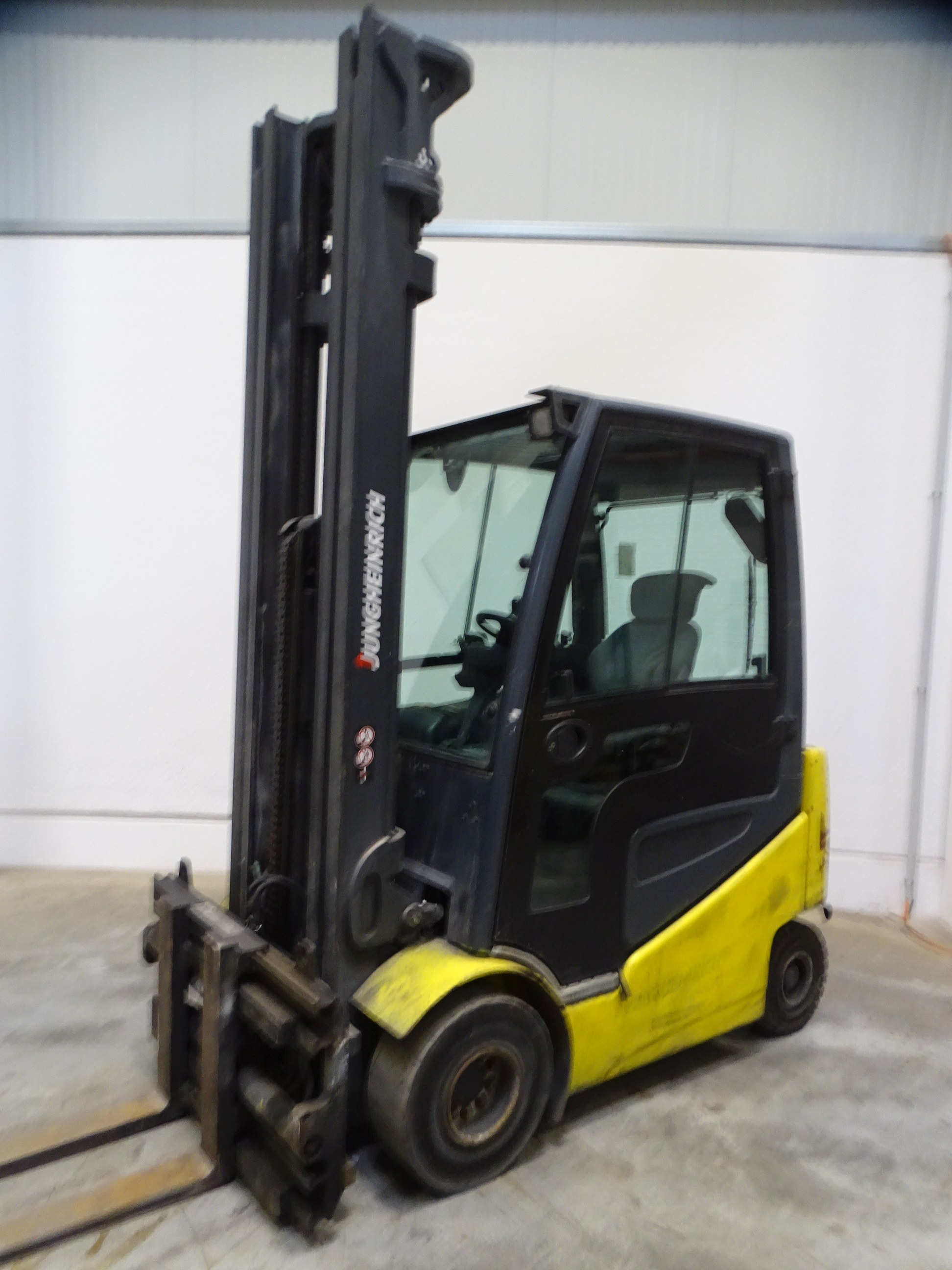 Jungheinrich EFG425K700DZ Elctrica de 4 ruedas www.blackforxx.com