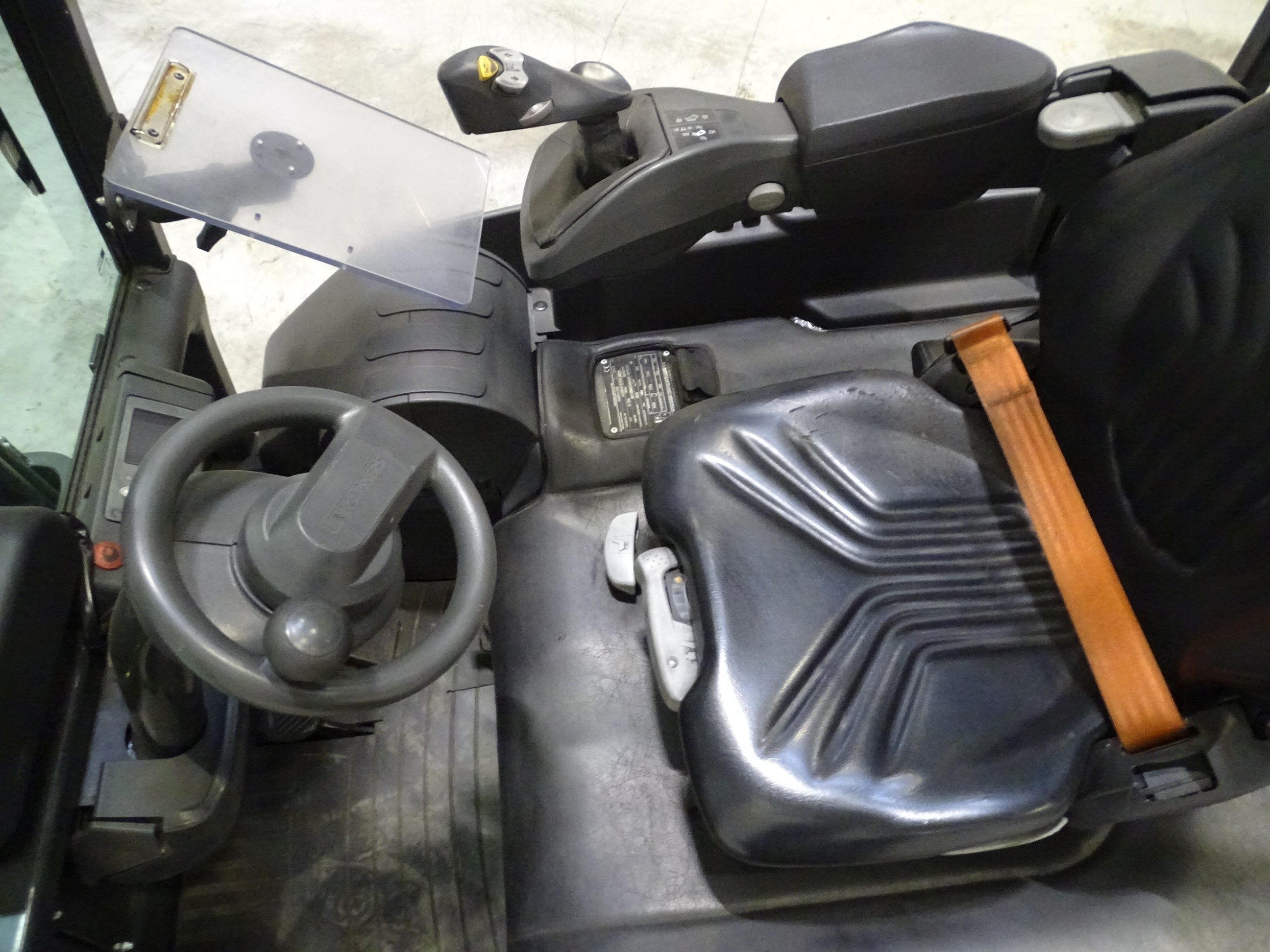 Mitsubishi AG2N1L20Q Electric 3-wheel forklift www.blackforxx.com