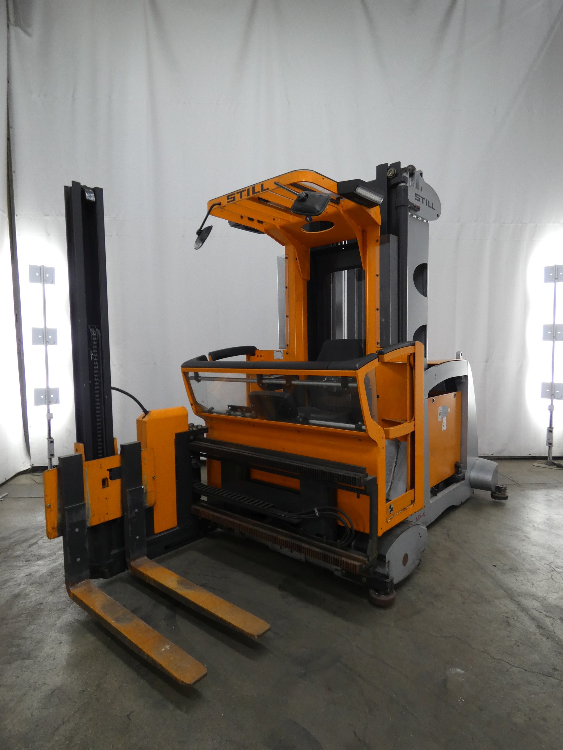 Still MX-X Recoge Pedidos nivel alto www.blackforxx.com