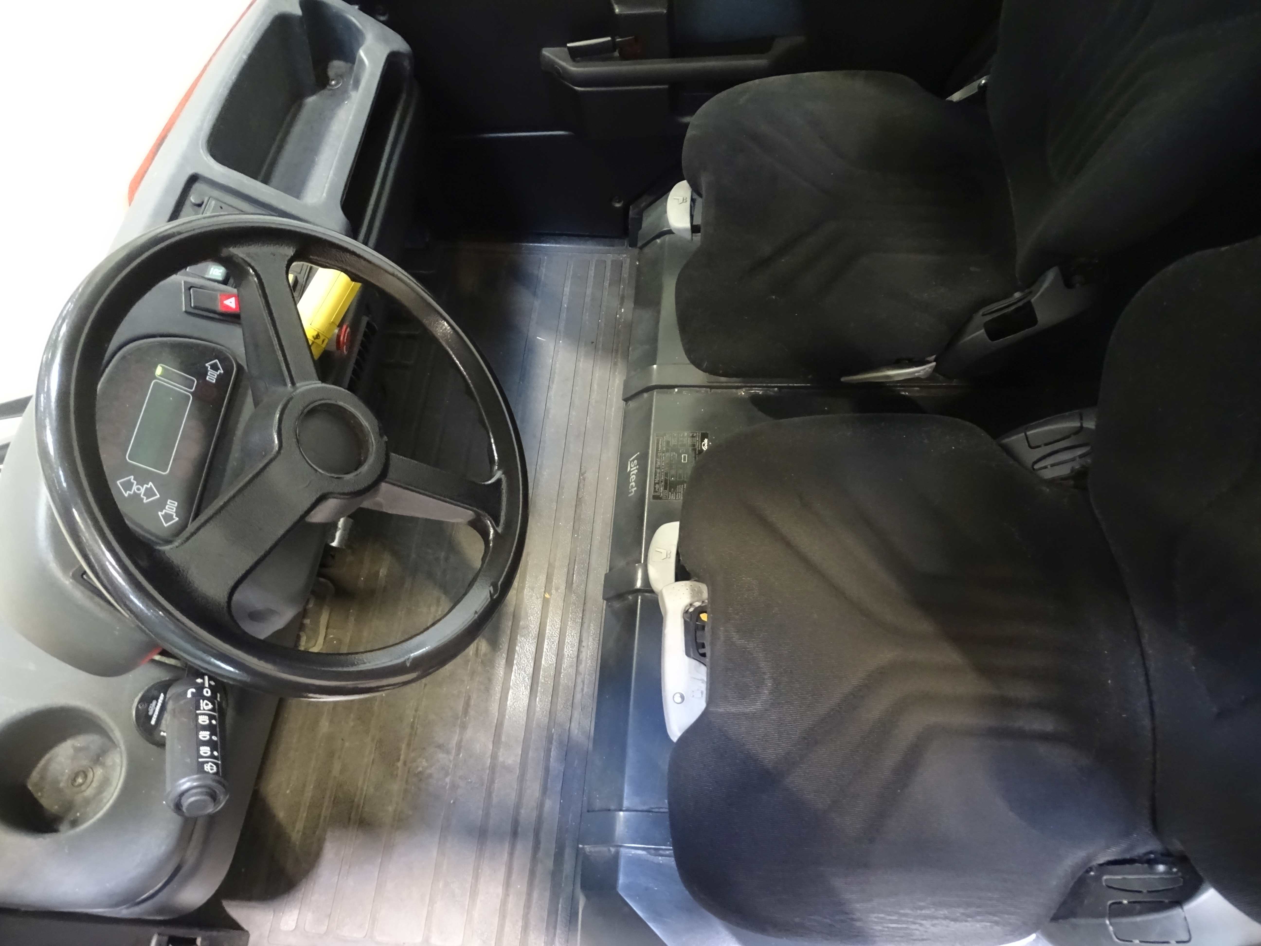 Linde P250 Schlepper www.blackforxx.com