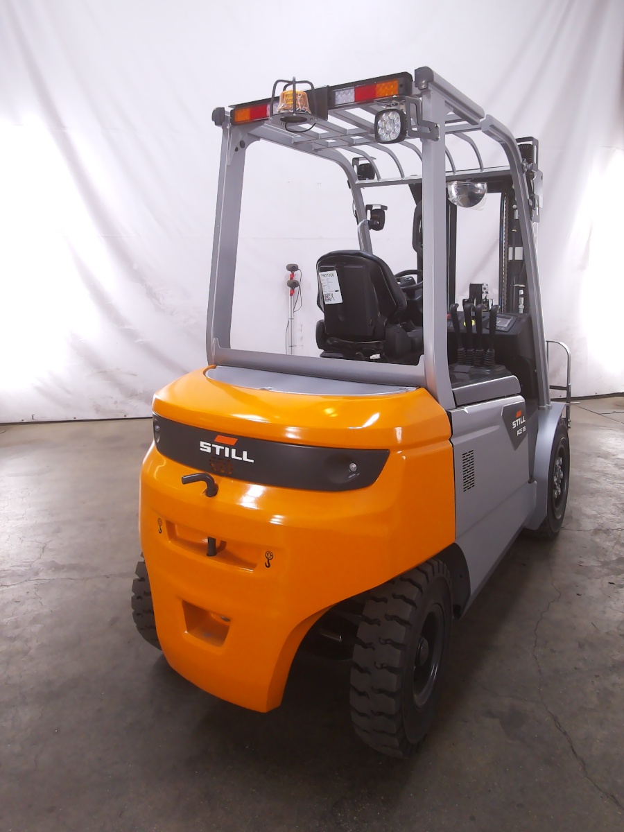 Still RCE35 Electric 4-wheel forklift www.blackforxx.com