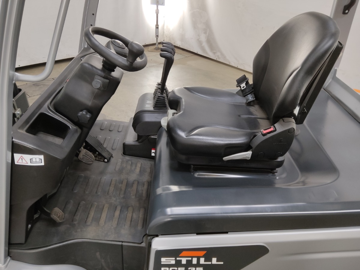 Still RCE35 Electric 4-wheel forklift www.blackforxx.com