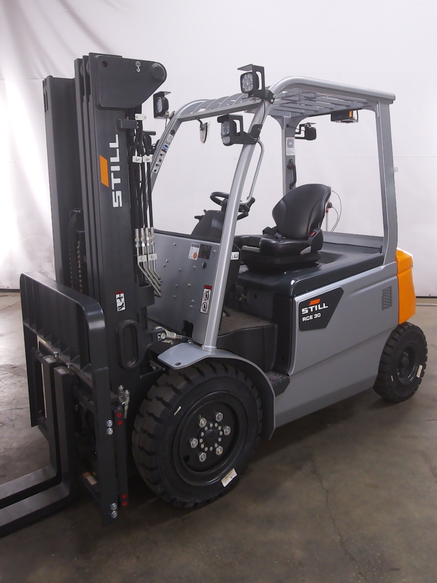 Still RCE30 Electric 4-wheel forklift www.blackforxx.com