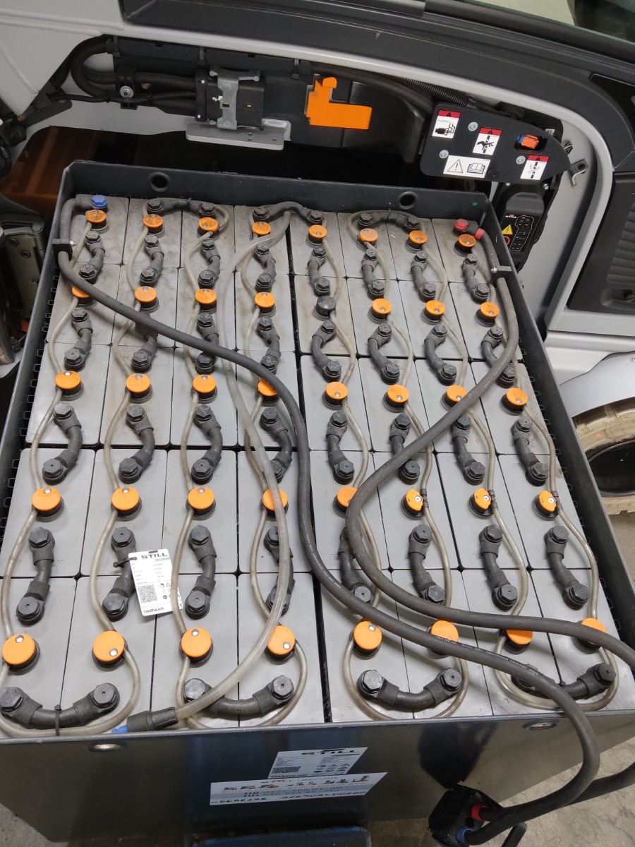 STILL RX60-35L Chariot �lectrique � 4 roues www.blackforxx.com