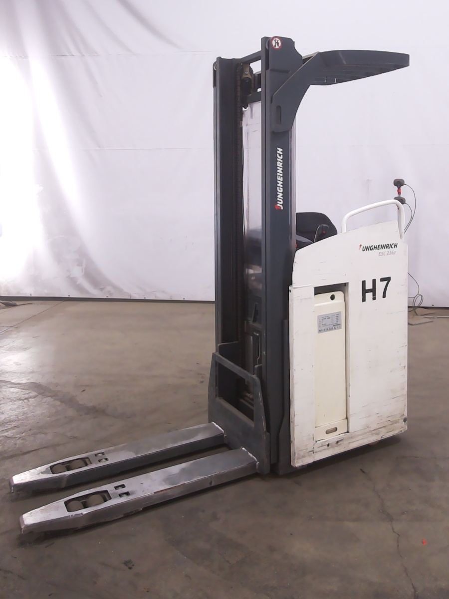 Jungheinrich ESC216 Hochhubwagen www.blackforxx.com