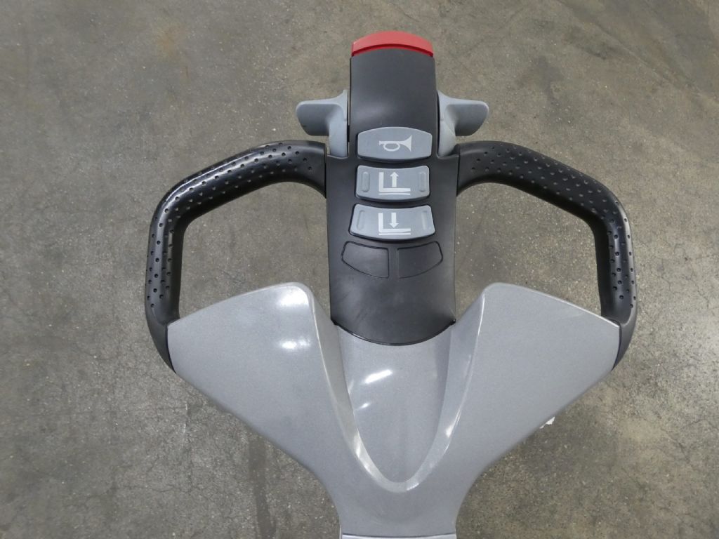 STILL EXU16/BATT.NEU Transpallet elettrico www.blackforxx.com