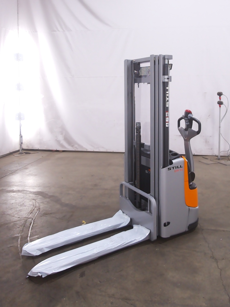 Still EXV12/BATT.NEU Porta-paletes de alta elevao www.blackforxx.com