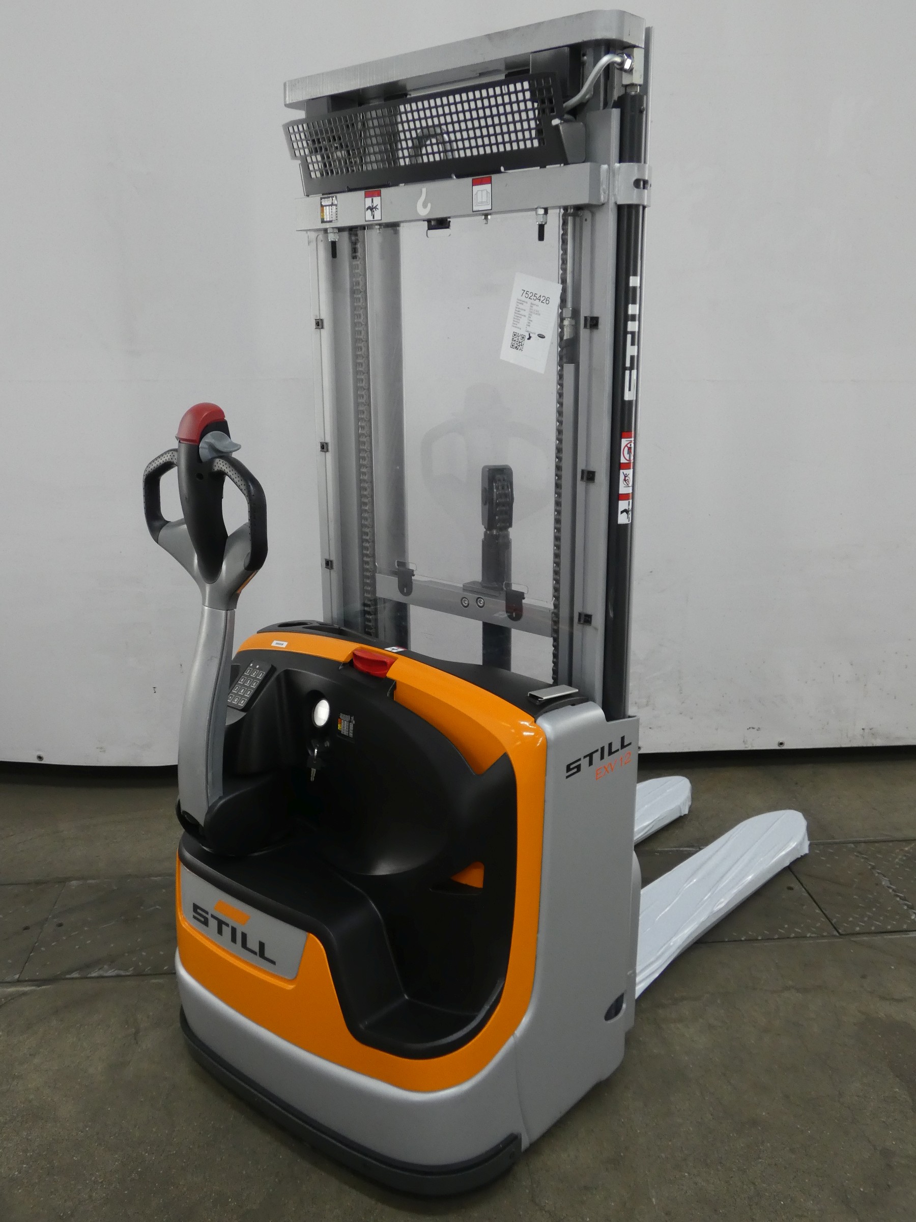 Still EXV12/BATT.NEU Porta-paletes de alta elevao www.blackforxx.com