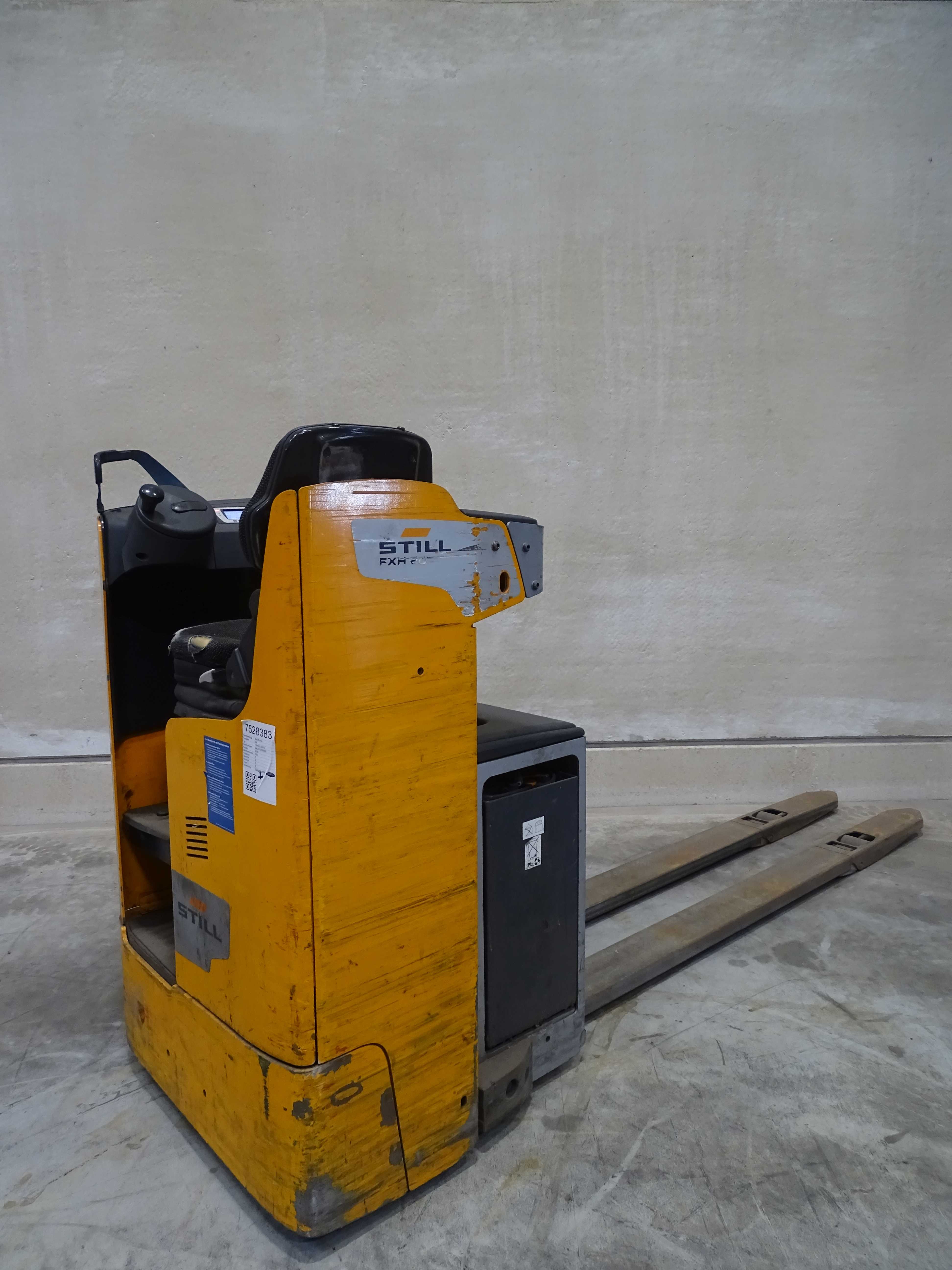 Still FXH20/2400MM Electric Pallet Truck www.blackforxx.com